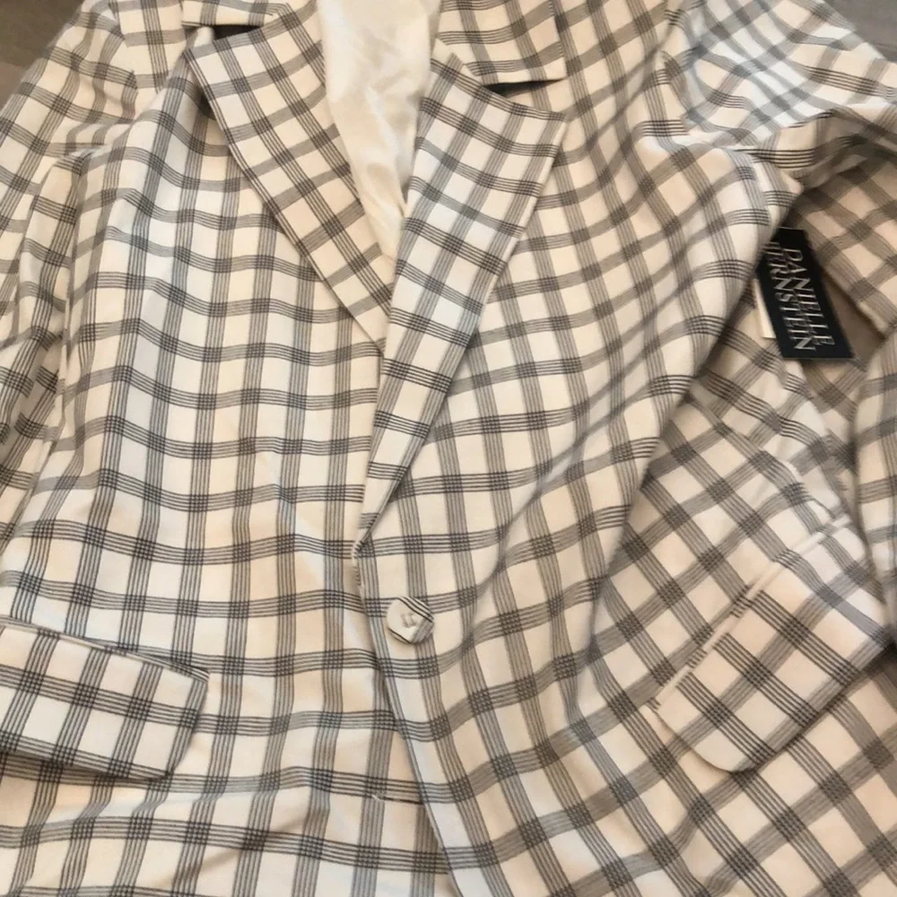 Danielle Bernstein NWT plaid blazer - Picture 7 of 7